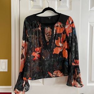 Beautiful GUESS Blouse/Top